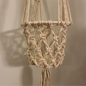 ‼️Macrame Plant Holder and Pot‼️